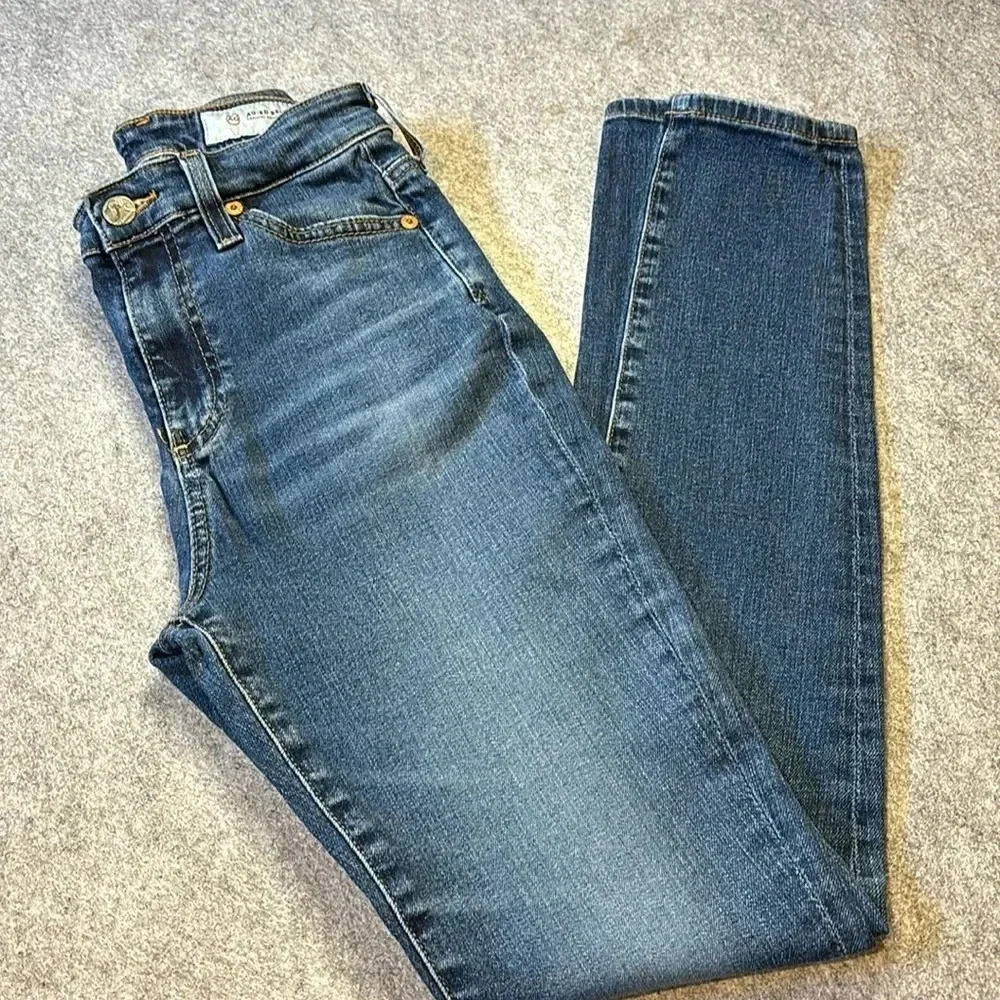 AG  Jeans, The Mila. Size 25R.